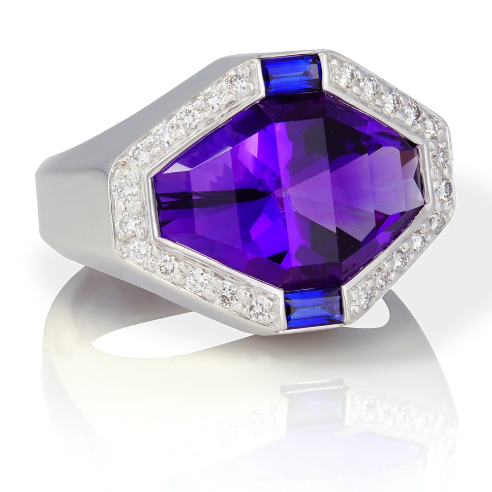 18Kt White Gold Amethyst, Sapphire and Diamond Ring