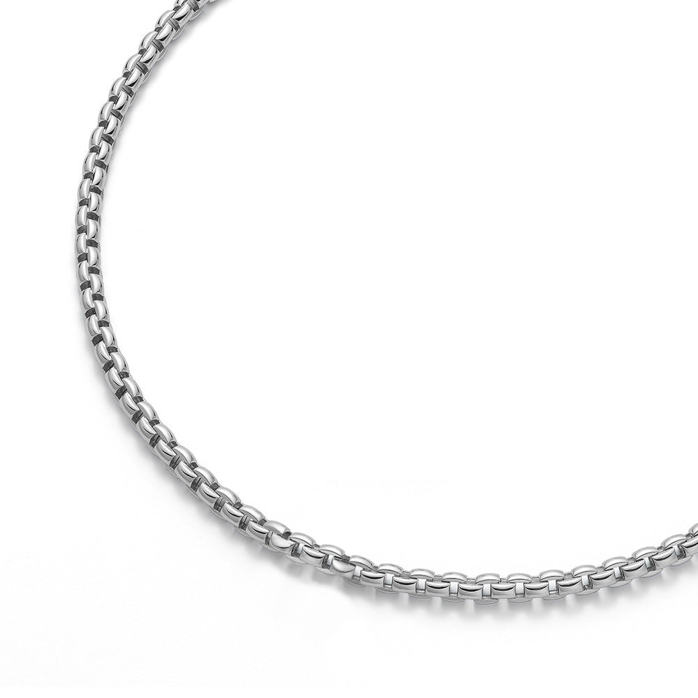 18 Karat White Gold Fope Eka Necklace