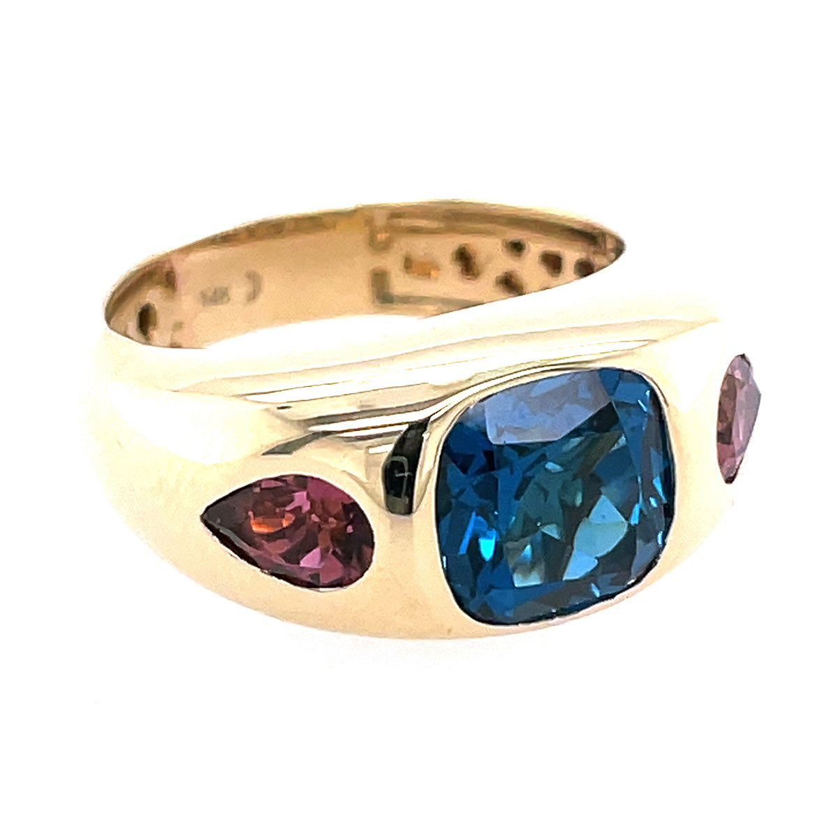 One 14Kt Yellow Gold Dome Ring 2.46ct