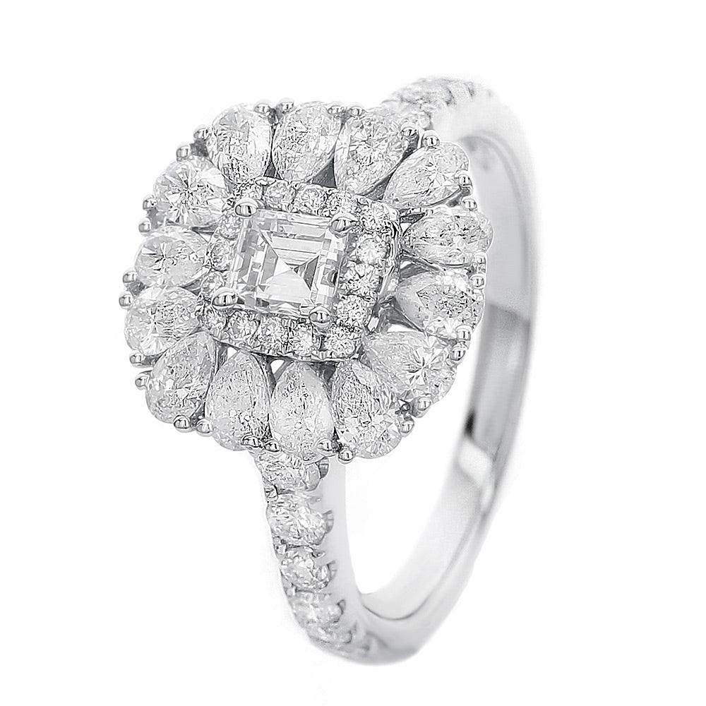 18Kt White Gold and Diamond Ring