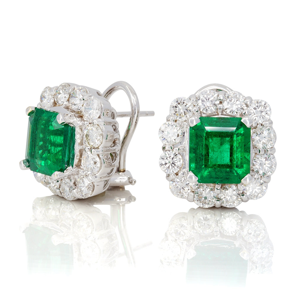 18Kt White Gold Emerald And Diamond Earrings